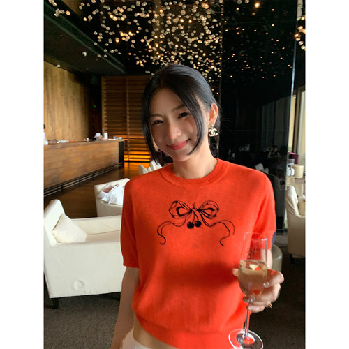 落落狷介橘色冰丝针织衫女短袖