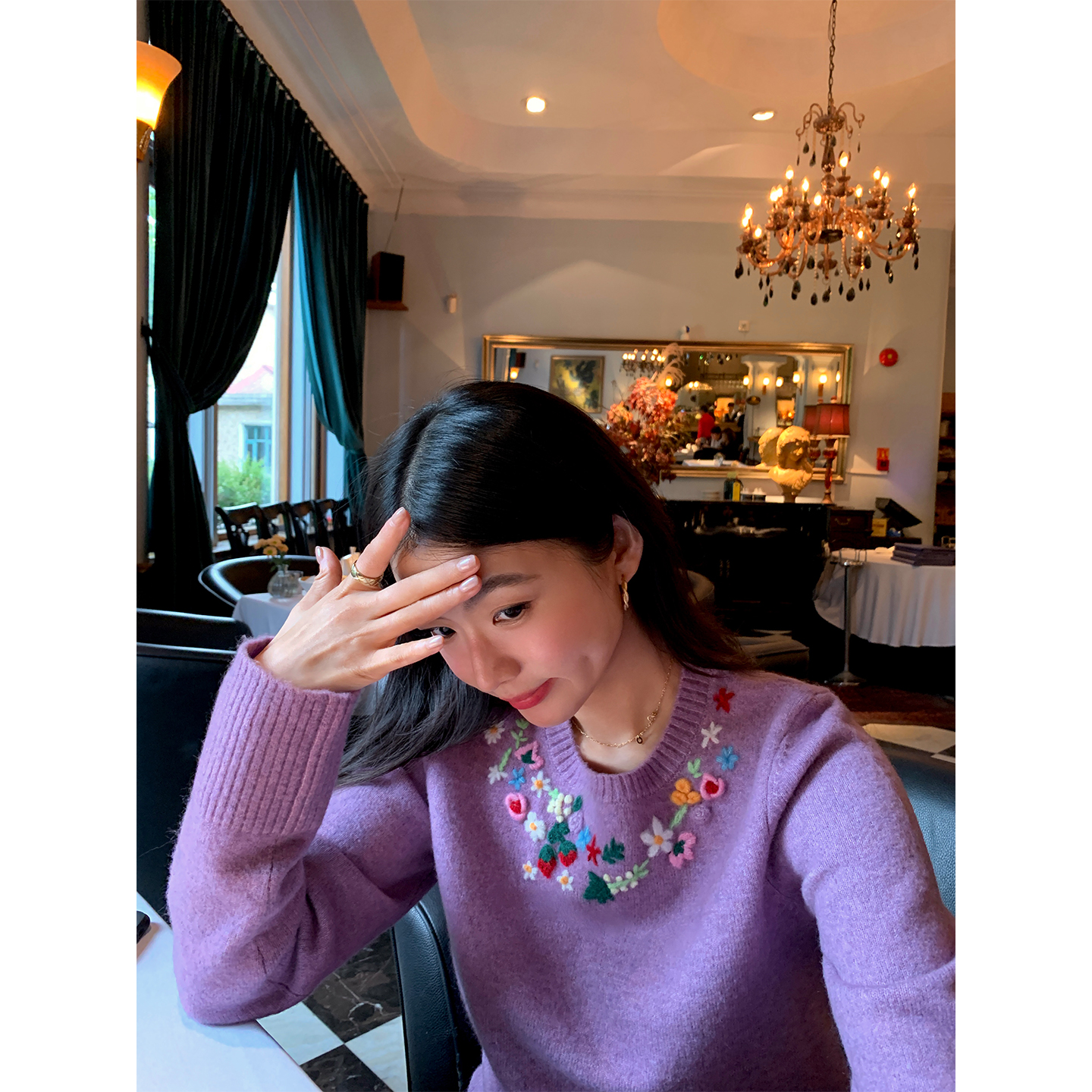 落落狷介紫色刺绣毛衣女