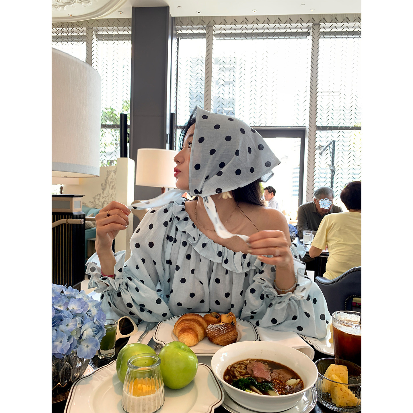 落落狷介2026别致很仙的上衣女宽松小个子苎麻套头衬衫一字肩衬衣