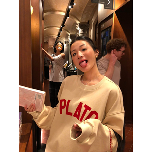 落落狷介 印花套头无帽宽松外套小个子圆领 卡其色卫衣女2025新款