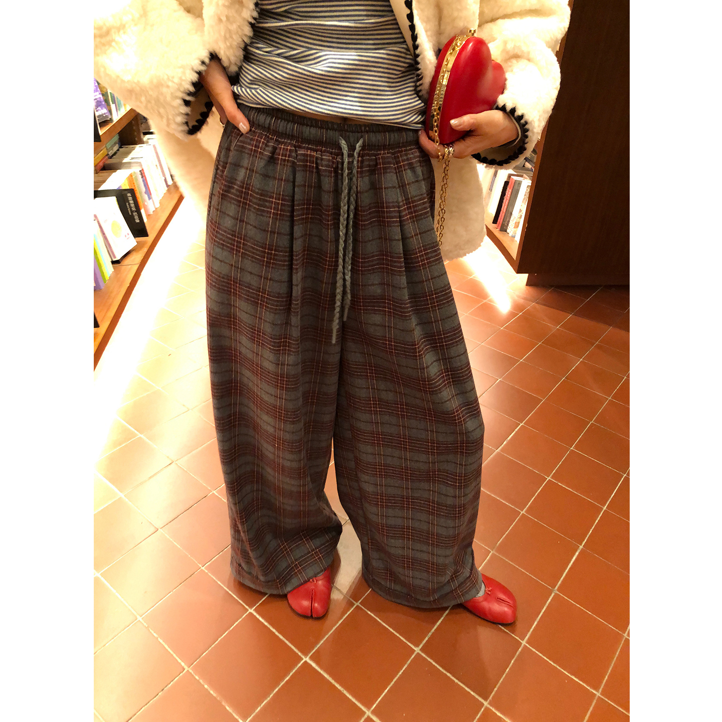 落落狷介LUOLUOJUANJIE