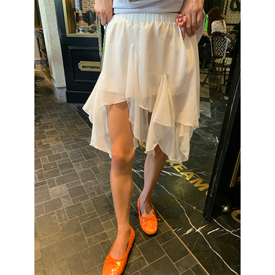 落落狷介白色雪纺半身裙女