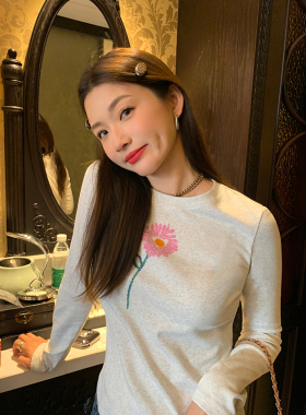 落落狷介 打底衫女秋冬内搭可外穿2025年新款设计感浅灰色T恤长袖