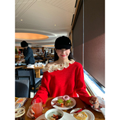 落落狷介 拼接木耳边套头羊毛斜领上衣 冬季 红色毛衣女款 2025新款