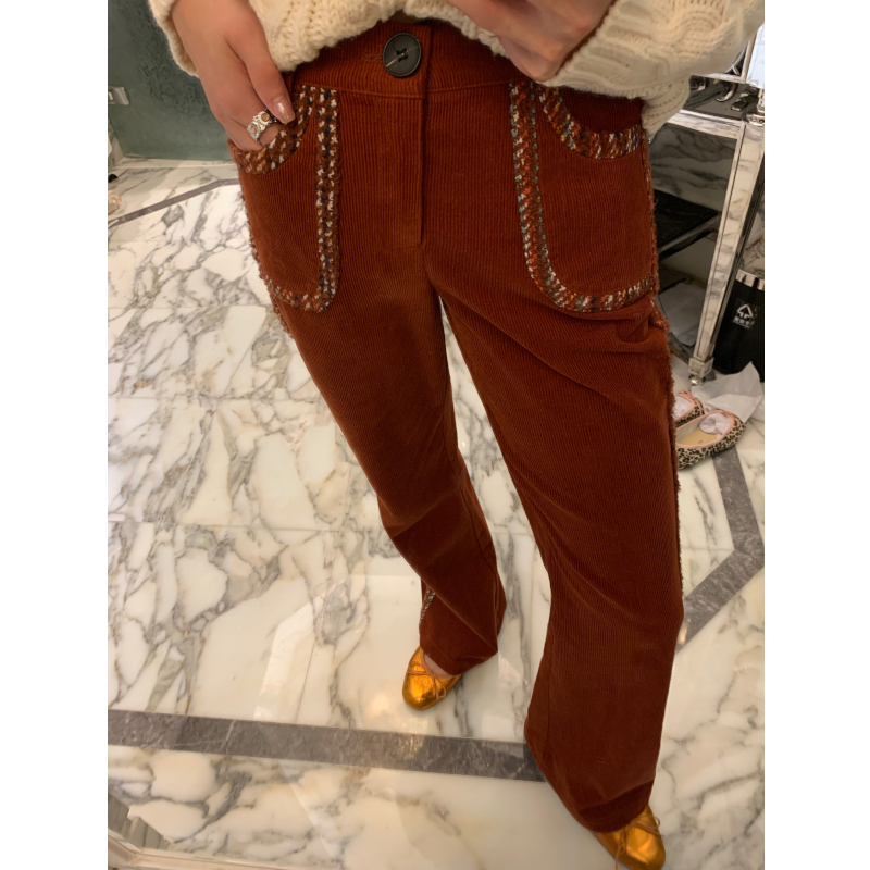 落落狷介小个子灯芯绒喇叭裤女