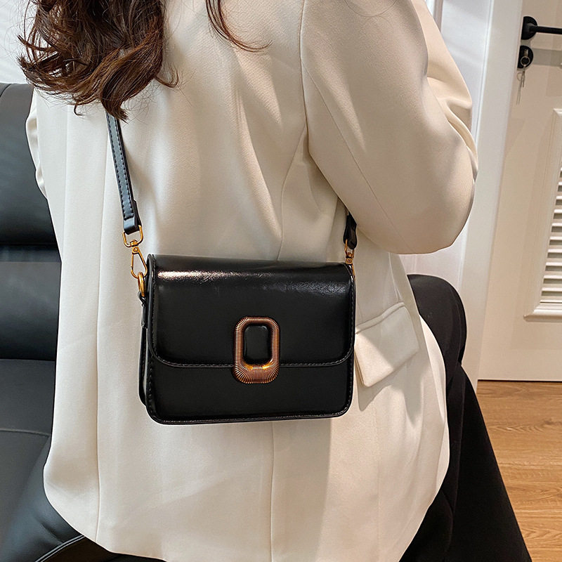 小众设计高级感复古小方包2025时尚新款百搭链条单肩包时尚斜挎包,箱包皮具/热销女包/男包,小方包,淘宝优惠券,粉丝福利购,淘宝优惠卷