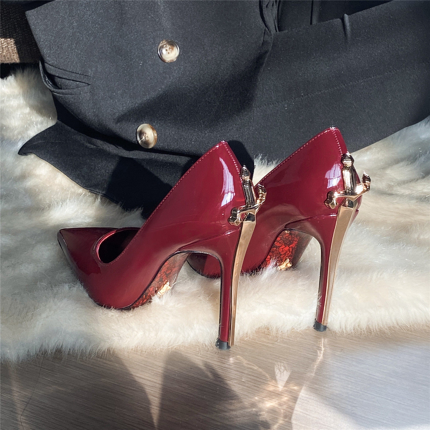 2026春季新款利刃权杖高跟鞋细跟尖头御姐酒红漆皮红底浅口女单鞋