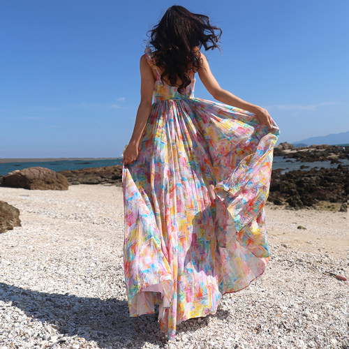 8米大摆！多巴胺海边度假掐腰裙