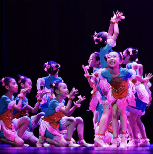 儿童演出服小荷风采小花朵朵开表演服女童欢快舞蹈服装喜庆中国舞