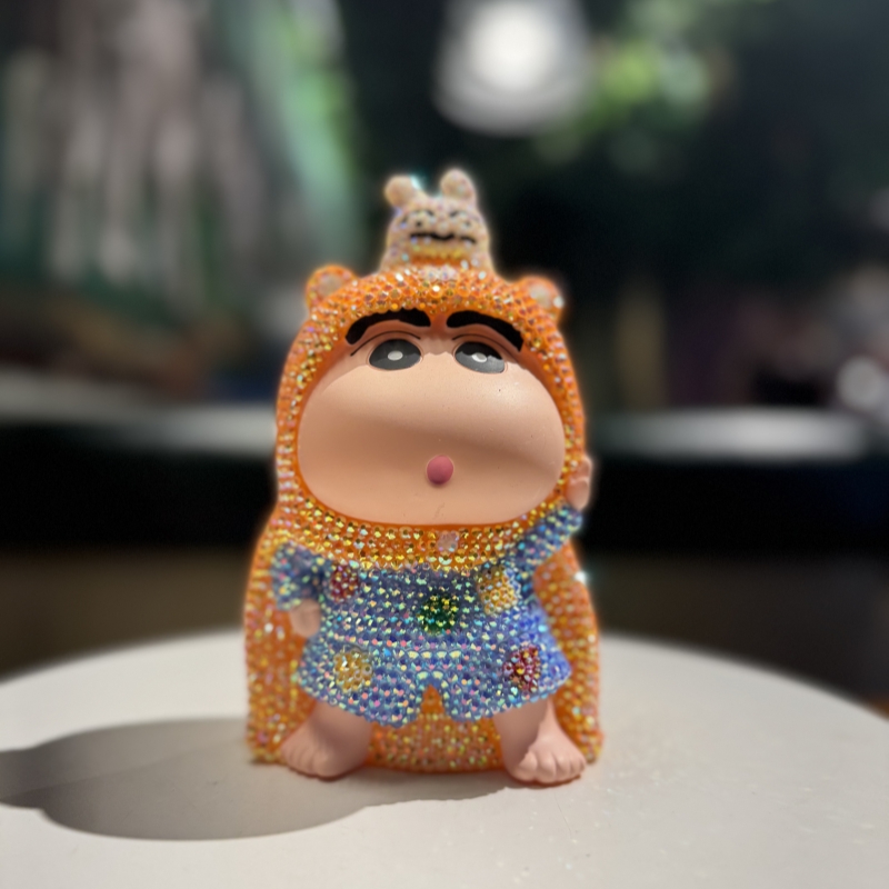 蜡笔小新粘钻小丸子存钱罐硬币