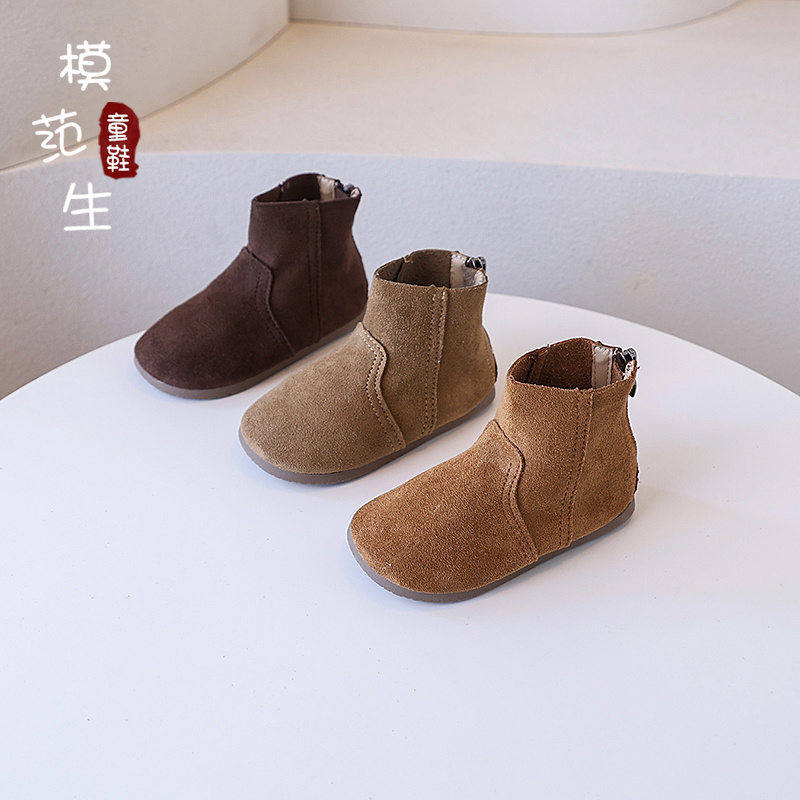 儿童软底磨砂皮百搭短靴