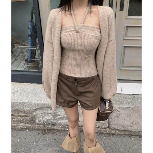韩国chic秋冬新款性感挂脖背心＋针织外套两件套