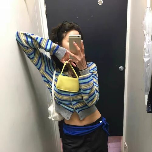 已出货   韩国ins  洋气彩色条纹针织开衫