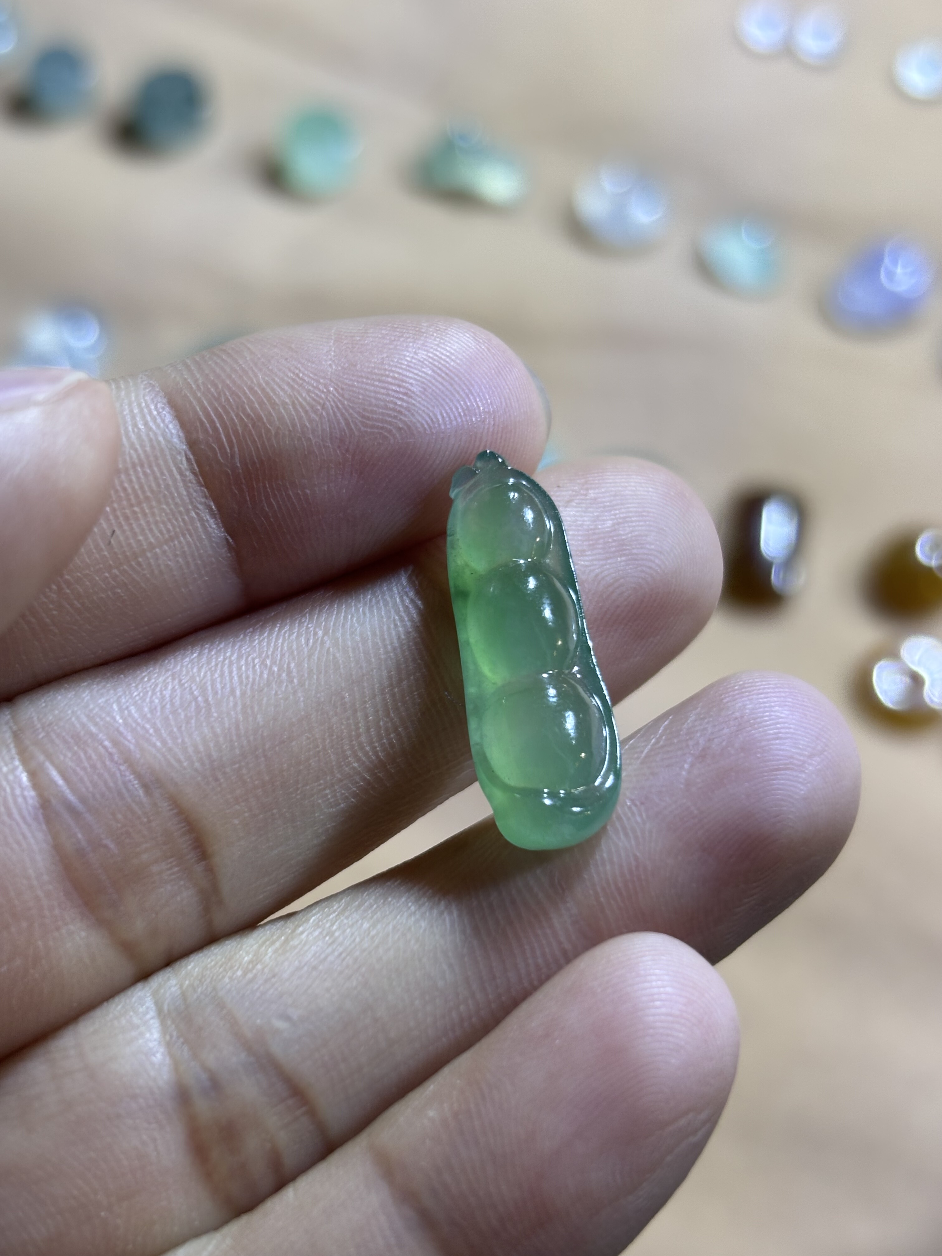 天然缅甸翡翠A货冰种满绿芙蓉绿福豆裸石镶嵌件23.2-8.4-5.1