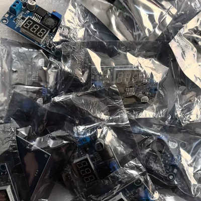 带显示可调降压电源模块DC1.25V-37V连续可调直流降压