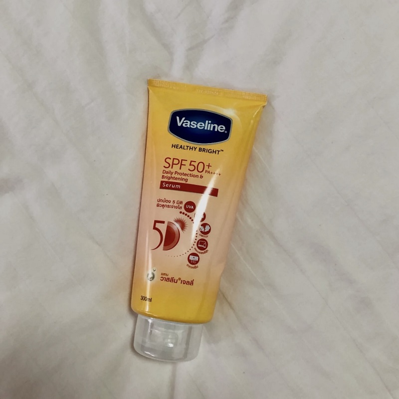 泰国Vaseline镁白身体防晒霜
