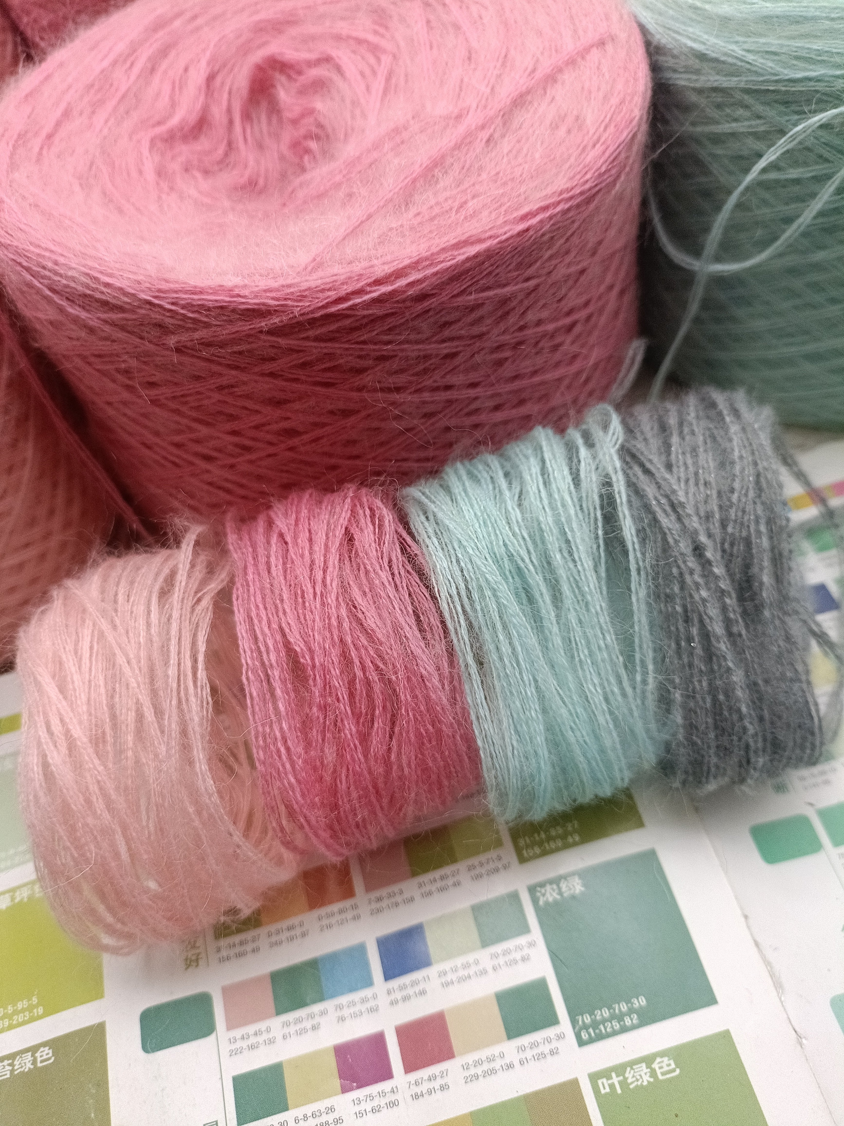 外贸尾单马海毛羊毛混纺手工DIY钩织帽子围巾毛衣毛线一份价包邮,服饰配件/皮带/帽子/围巾,毛线,淘宝优惠券,粉丝福利购,淘宝优惠卷