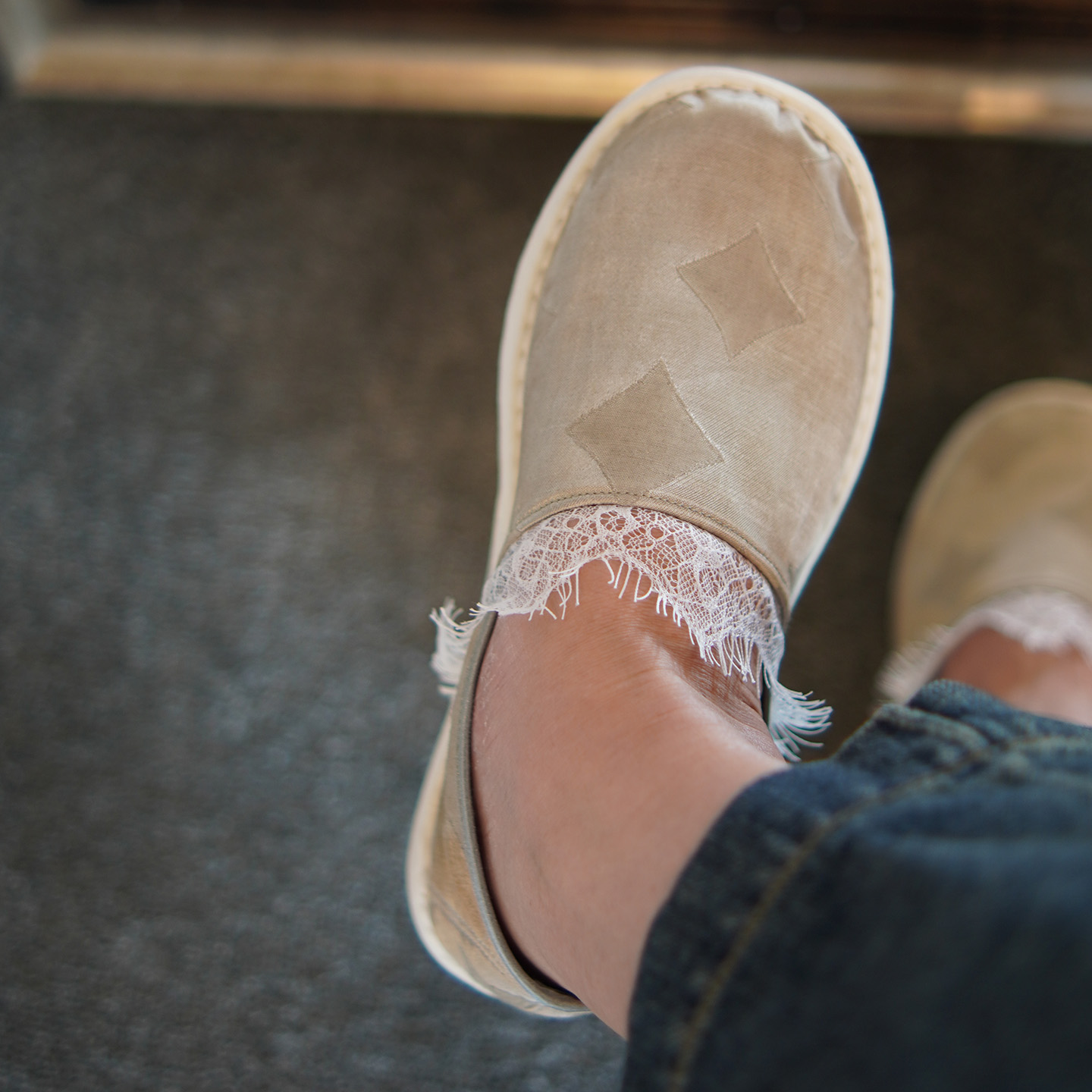 青囍真丝脏染经典菱格纹透气布鞋