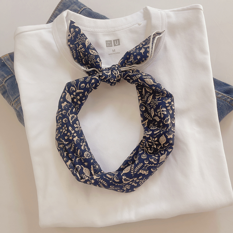 中性风藏青色日系韩版印花小方巾