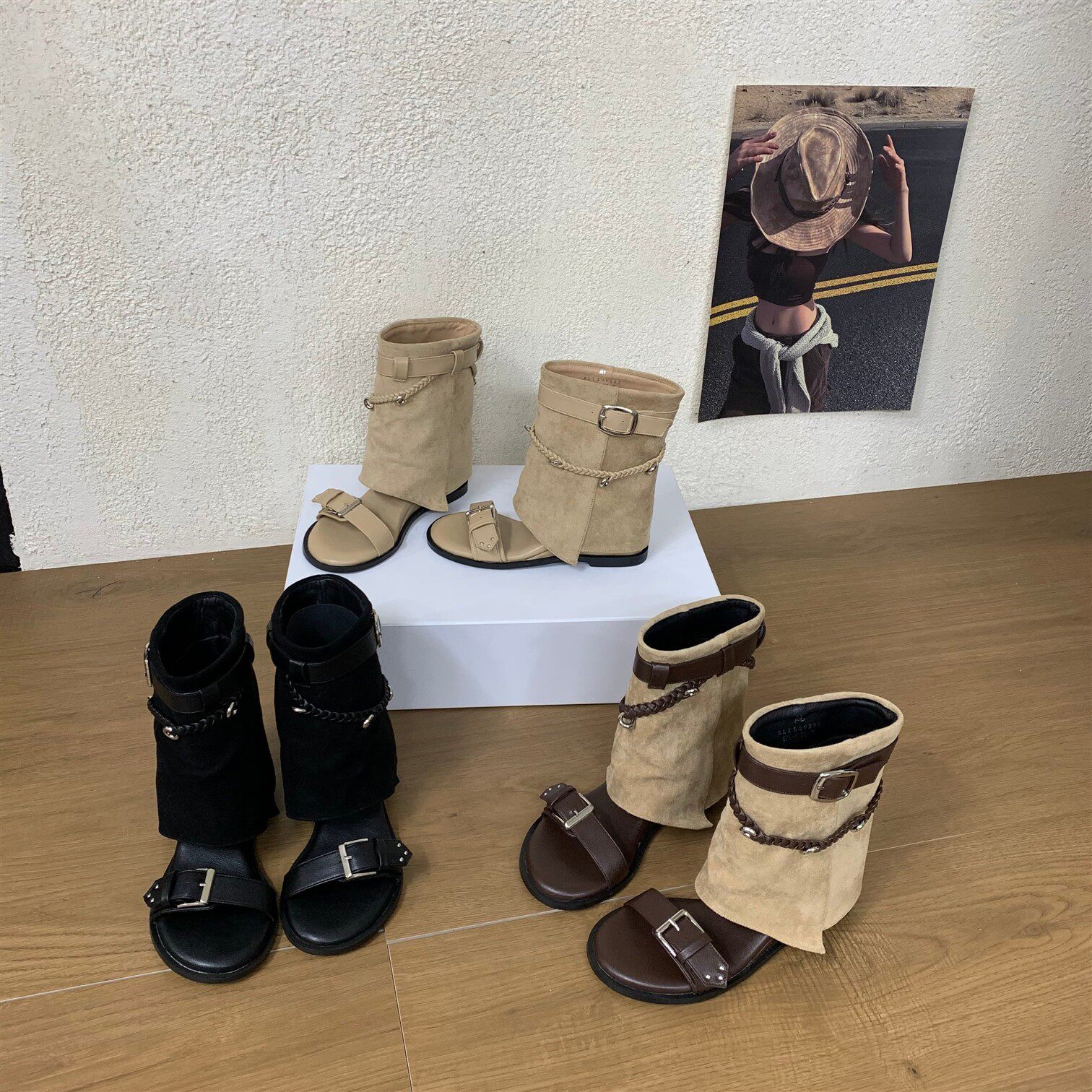 复古风皮带扣短靴女夏季圆头坡跟设计感凉靴子磨砂真皮靴镂空露趾