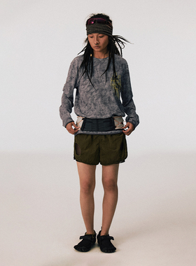 CONP 25AW 泥土灰笔触感长袖logo T恤