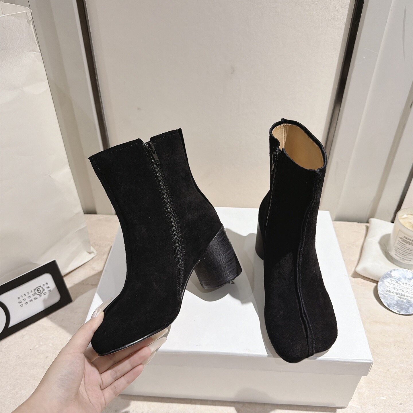 thumbnail for 2026 New Matte Apple Toe Vintage High Heel Ankle Boots for Women's Spring and Autumn Chunky Heel Zipper Velvet Women's Boots with Big Head Shoes