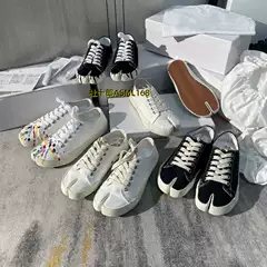 Pig's Foot Shoes Men's Lace-Up Flats Canvas Shoes Men's and Women's Same Style Horseshoe Pig's Trotters Graffiti Splash-Ink Tabi Split-Toe Shoes