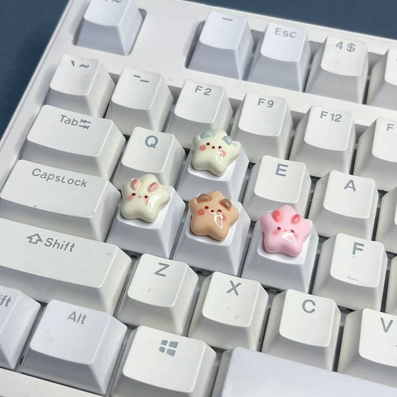 4颗卡通星星小熊键帽卡通创意方向键位十字轴专用粉机械键盘键帽