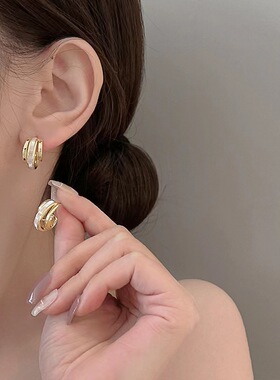 微镶贝壳C形耳环女小众设计高级感轻奢气质耳钉N0312