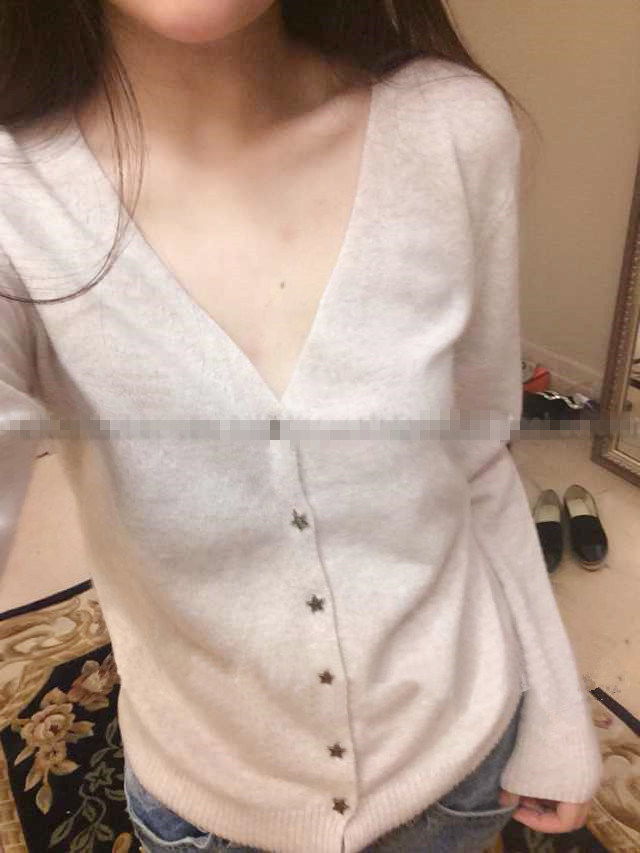 反季新款春秋装小星星扣开衫女打底衫V领针织衫修身毛衣短款外穿