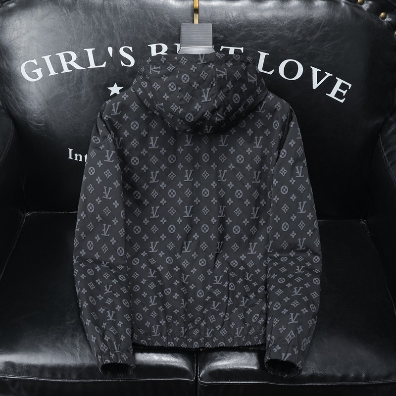 2024年秋冬新款男士韩版连帽款潮男夹克；货号2447P160沙发图,男装夹克,钱塘6007(原2006)