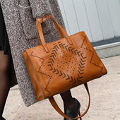 大容量时尚 CCAMO女士包包2025新款 小众贵气包包女款 真皮手提大包