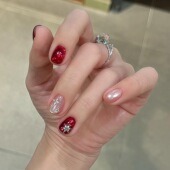 精品纯手工穿戴甲短款 ins新款 上市星锆新年款 显白美甲贴片假指甲