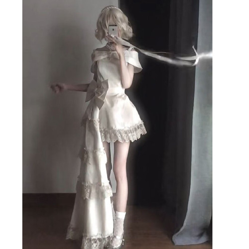 富家千金风高级感一字肩连衣裙夏季新款超仙收腰拖尾公主蓬蓬裙女