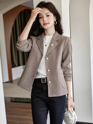 三粒扣长袖西装外套厂价直销休闲