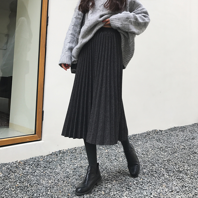 Large size women's dress autumn and winter fat high waist medium length slim buttock skirt hidden meat wool pleated skirt