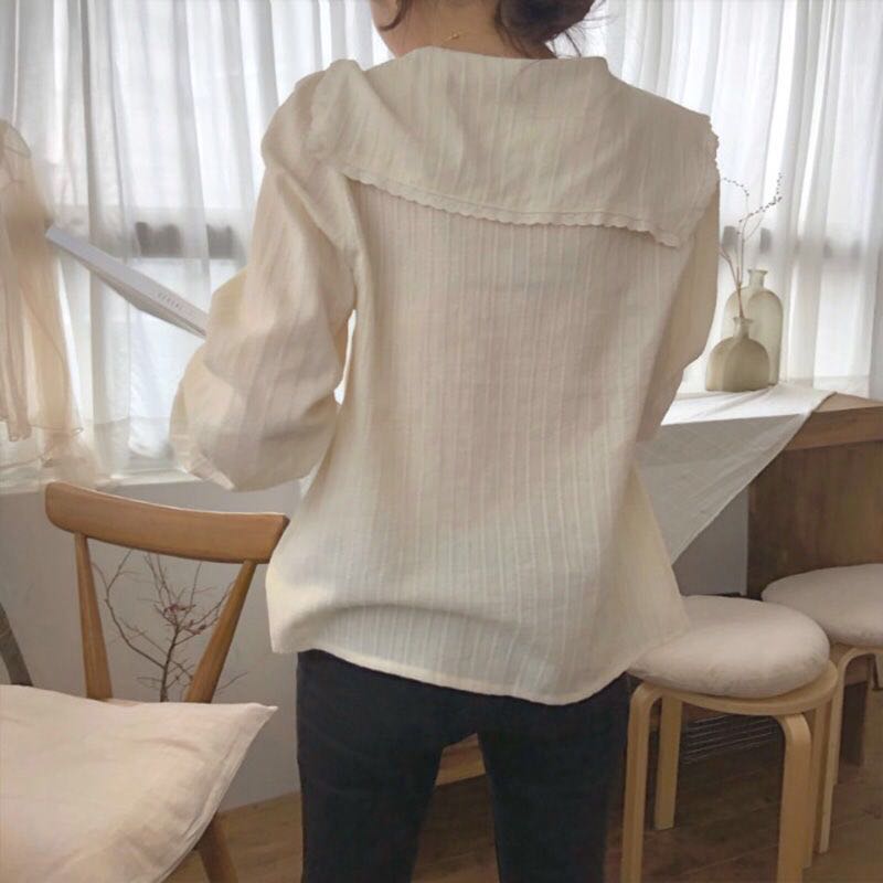 South Korea autumn versatile sweet age reduction stitching lovely Lace Baby collar jacquard Long Sleeve Shirt Blouse