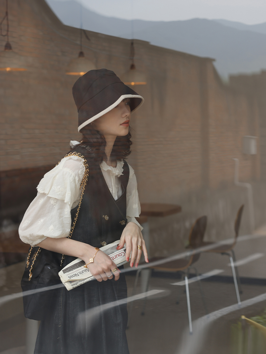 Reminiscent of the old white shirt women's summer thin new 2021 design