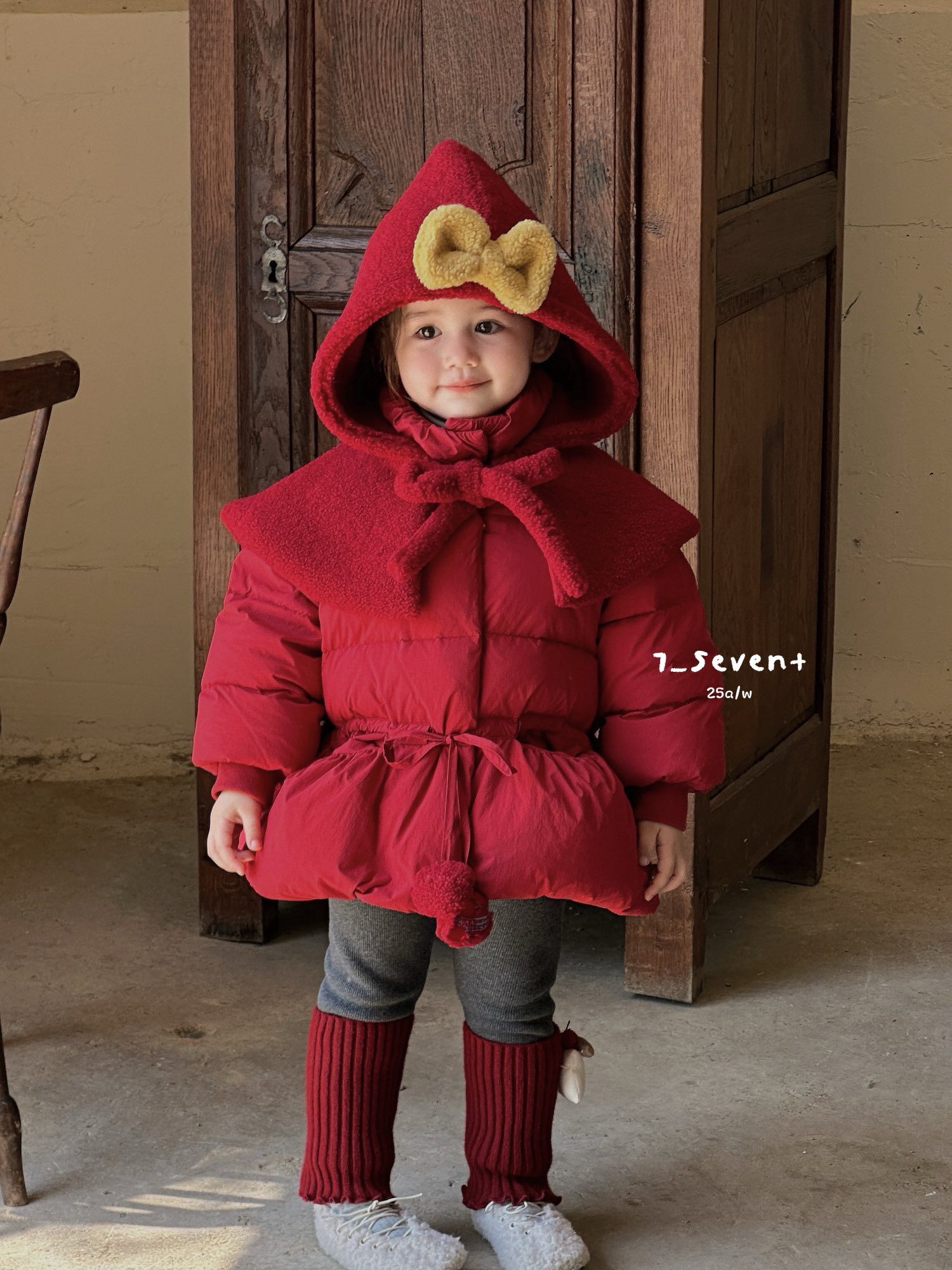 女童25冬7seven小中童洋气可爱时尚红色连帽收腰羽绒服带检测报告