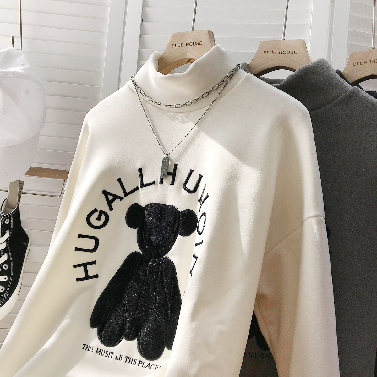 New composite Plush sweater women's embroidered loose size blouse