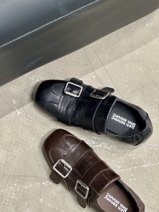 通勤单鞋 女 真皮方头平底英伦风皮带扣乐福鞋 新款 现货无补 春季