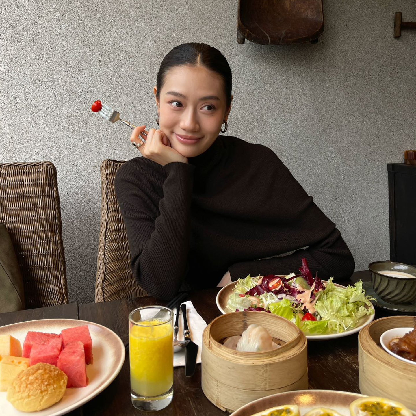 小众极简细罗纹羊毛针织立领斗篷亨利领时尚毛衣打底衫真两件套装