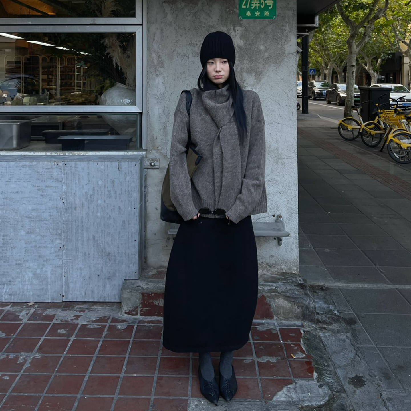 PURITYYH法式黑色毛呢半身裙女冬季遮胯显瘦伞裙时尚花苞长裙半裙