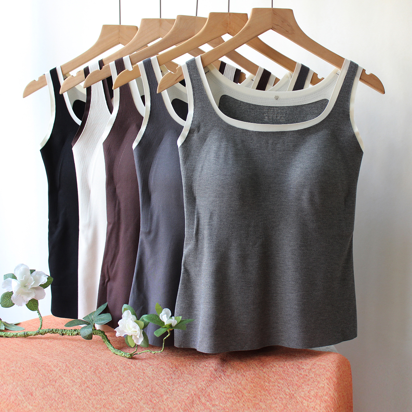 2025秋冬新款无痕免穿文胸背心女