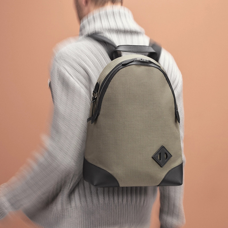 h家奢侈品男手工定制头层牛皮Nouveau Sac a Dos T & C双肩背包女