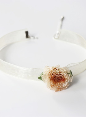 温柔锁骨链纱带女花朵短款项链