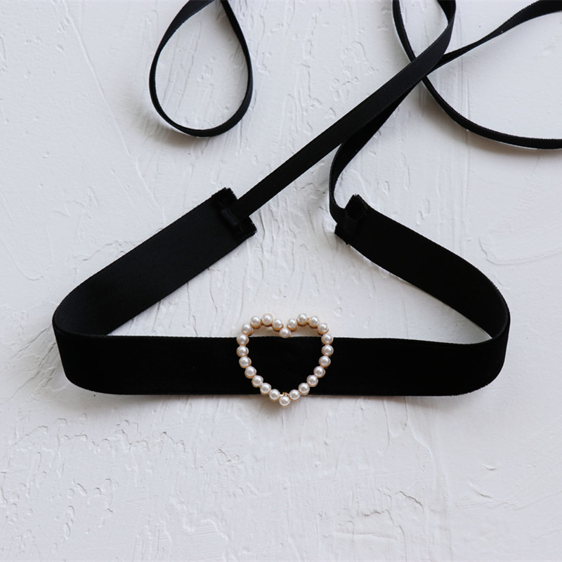 复古爱心丝绒带系带宽边锁骨链女