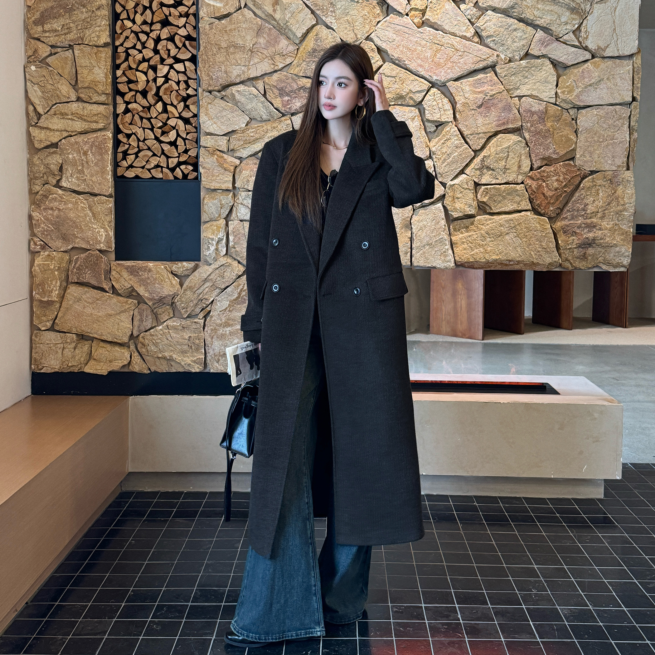 正肩双排扣加厚深灰毛呢大衣外套