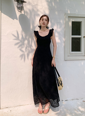 浅布调高个子黑色气质度假长裙显瘦方领剪花肌理感雪纺连衣裙夏