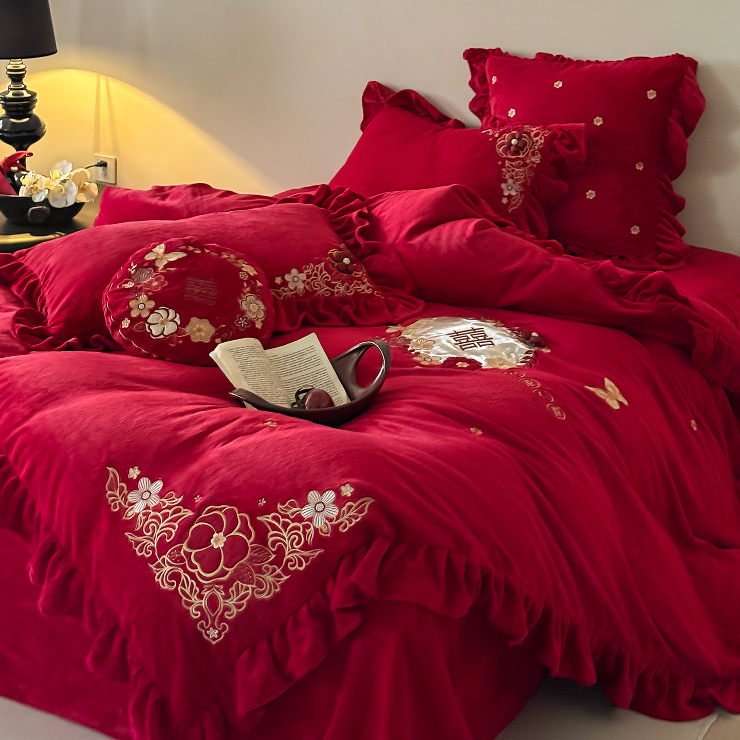 冬天婚庆牛奶绒四件套加绒加厚结婚喜庆珊瑚绒床上用品红色冬季款,床上用品,婚庆床品套件,淘宝优惠券,粉丝福利购,淘宝优惠卷